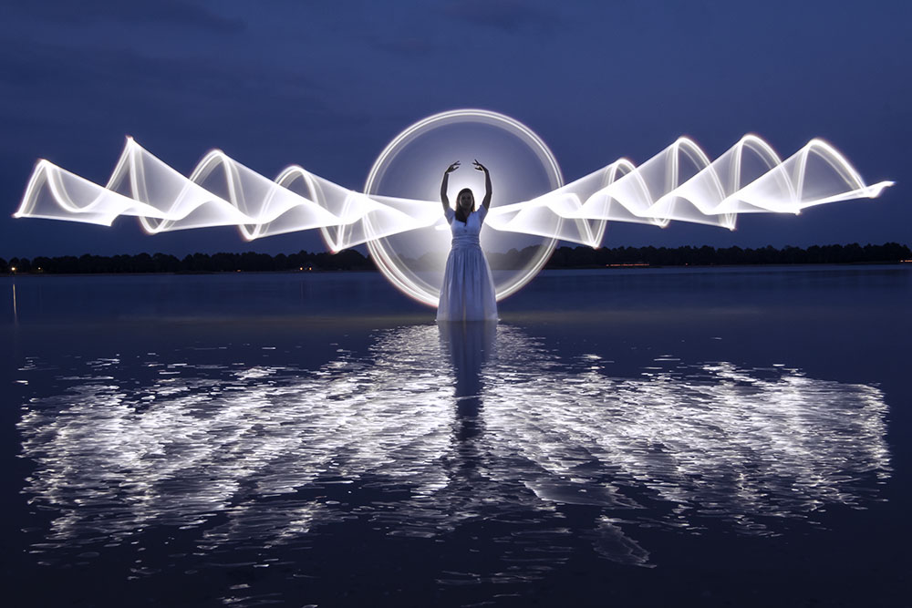 Lightpainting like an angel in Zeewolde